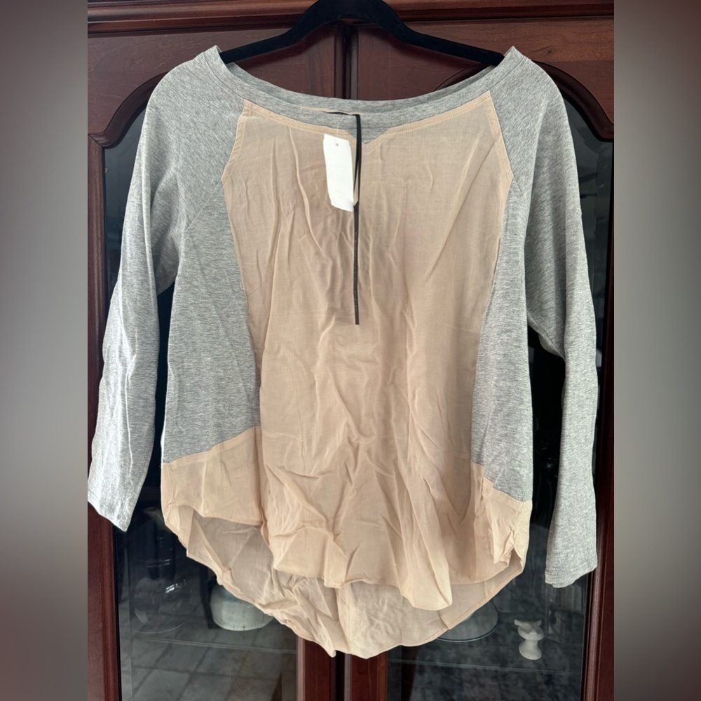 KIWI TUCKER Grey Beige Blouse - Picture 3 of 5